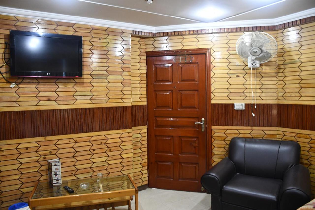 Mir Continental Hotel Muzaffarabad Esterno foto
