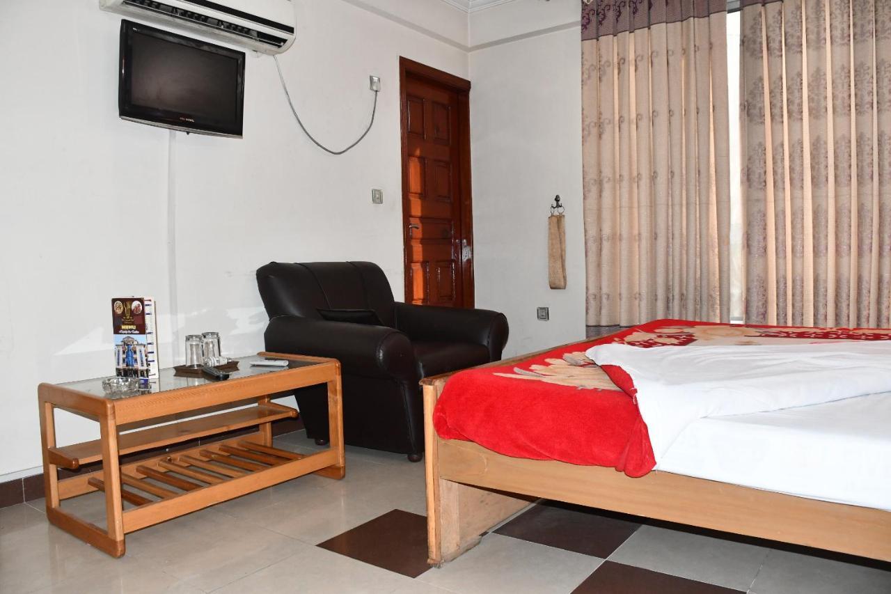 Mir Continental Hotel Muzaffarabad Esterno foto