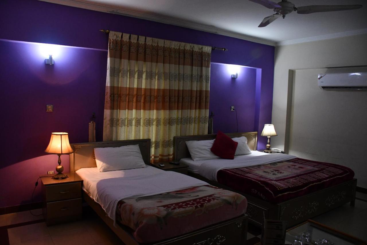 Mir Continental Hotel Muzaffarabad Esterno foto