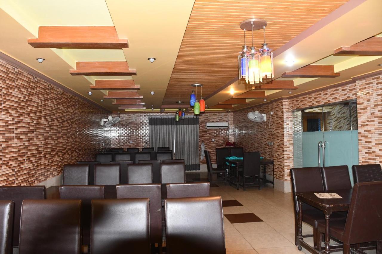 Mir Continental Hotel Muzaffarabad Esterno foto